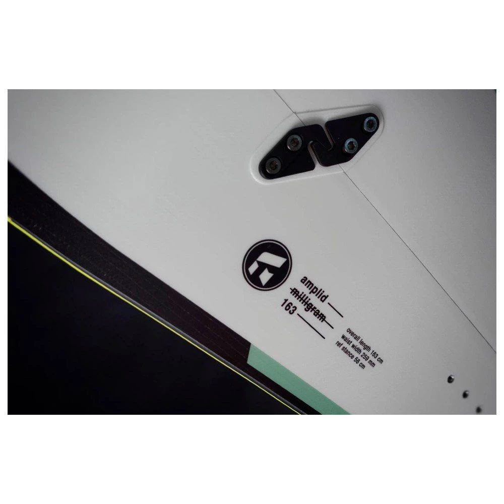 Planche Snowboard Amplid Milligram 6 Planche Snowboard Amplid Milligram – Image 6
