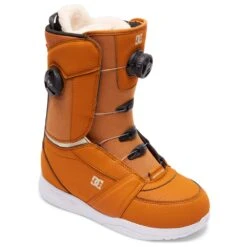 Boots DC Lotus Brown Off White -Matériel De Ski a3bbd0245c652c0f06b96477c18b65ce1b2c076b H23DCUSBOO3326740 4