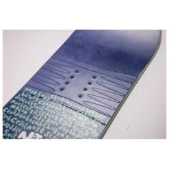 Planche Snowboard Nitro Ripper Kids -Matériel De Ski cc0b1a7297f24ec1d01b07c78b4e1ad5b380fe2a H23NITRBOA252937 903